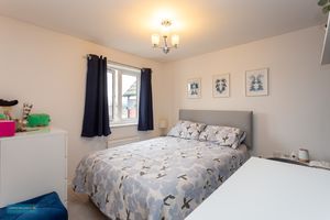 Bedroom- click for photo gallery